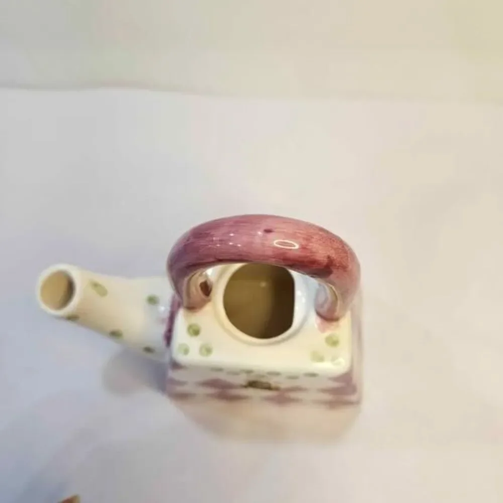 Unbranded charming ceramic